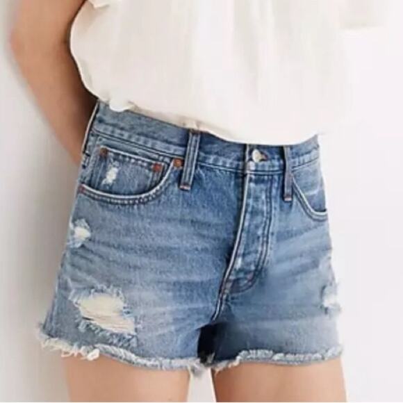 Madewell 100% Cotton Distressed Relaxed Denim Short in Homecrest Wash - 27 - Picture 1 of 12
